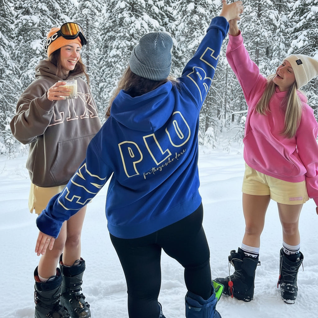 Hoodie à capuche avec intérieur hyper confortable de style velours couleur rose, bleu et brun.