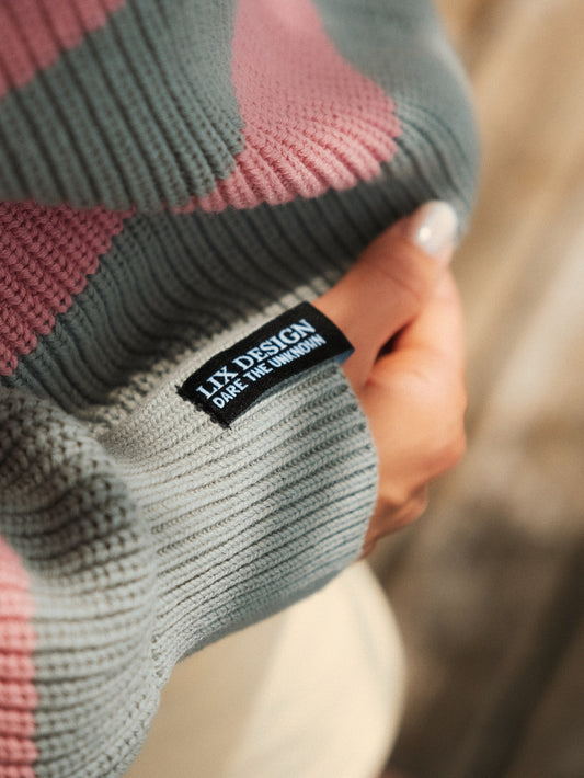 90’s Knit Club – Classic Stripe