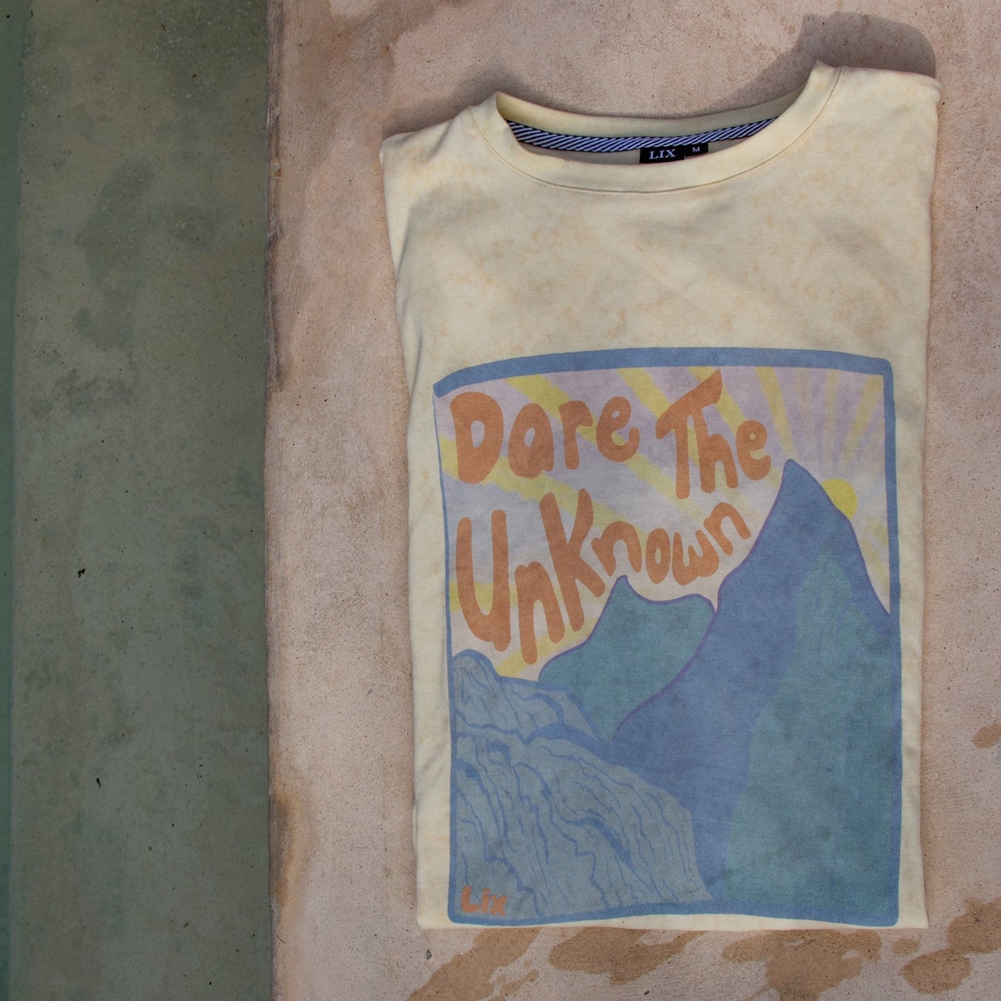 Oversize tshirt jaune avec imprimé au devant. Oversize tee yellow. Summer reckless collection.