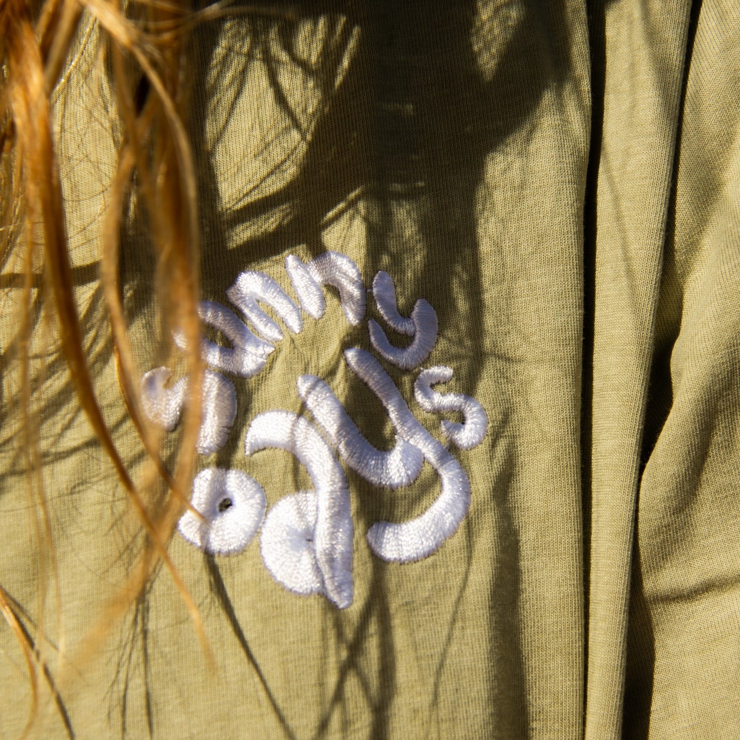 Sunny days tee