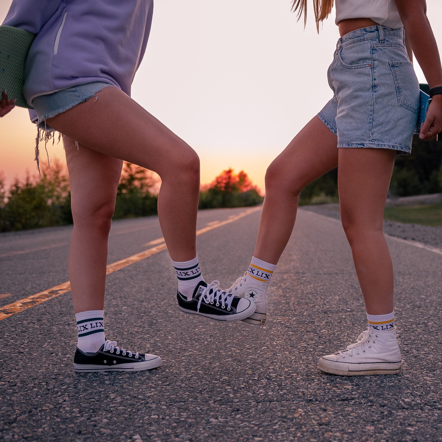 Chaussette pour les sport. Bas conçu pour bouger. Bas de sports blanc. Bas court.