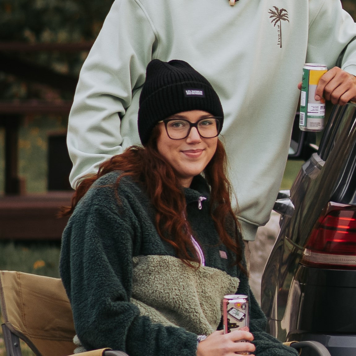 Tuque whistler noir conçu par lix design entreprise québécoise.