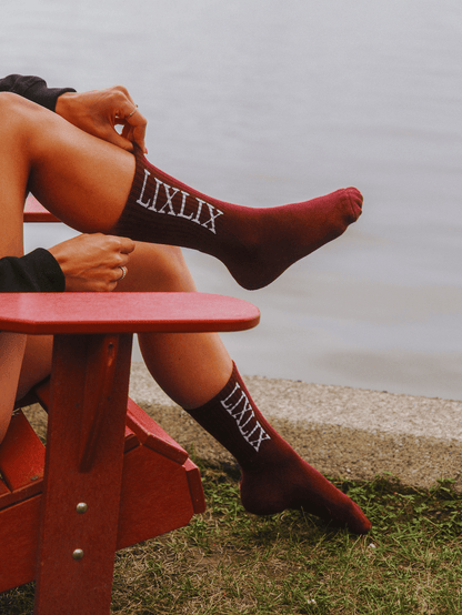 Bas en bambou couleur bourgogne long unisexe ultra confortable.