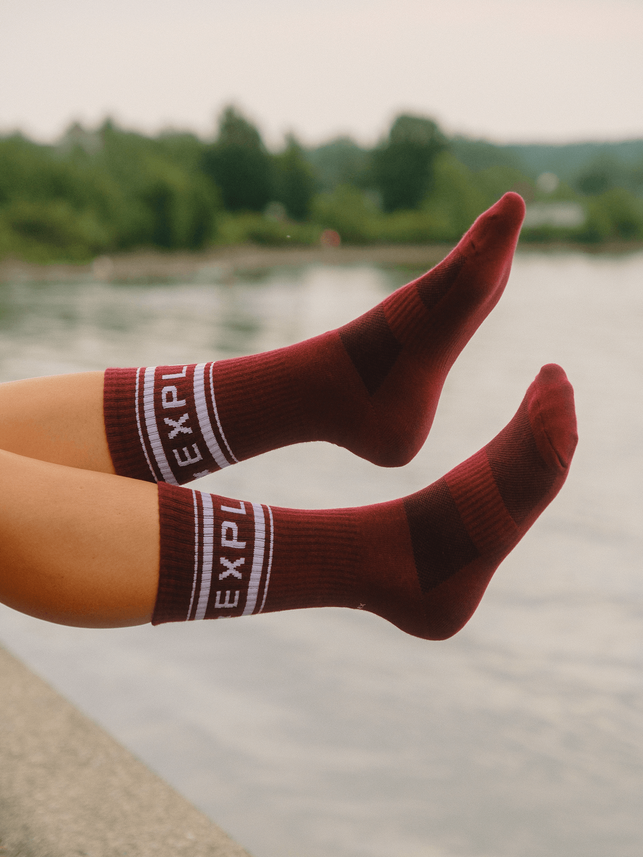 Bas coton bourgogne LIX Design – Chaussettes Explore Last Light, style premium.