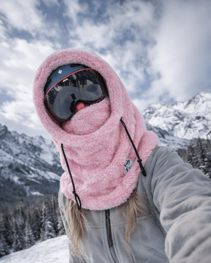 Passe montagne rose en fluffy fleece pour les montagnes ou les sports d'hiver. peut être porté par dessus ton casque de ski. 