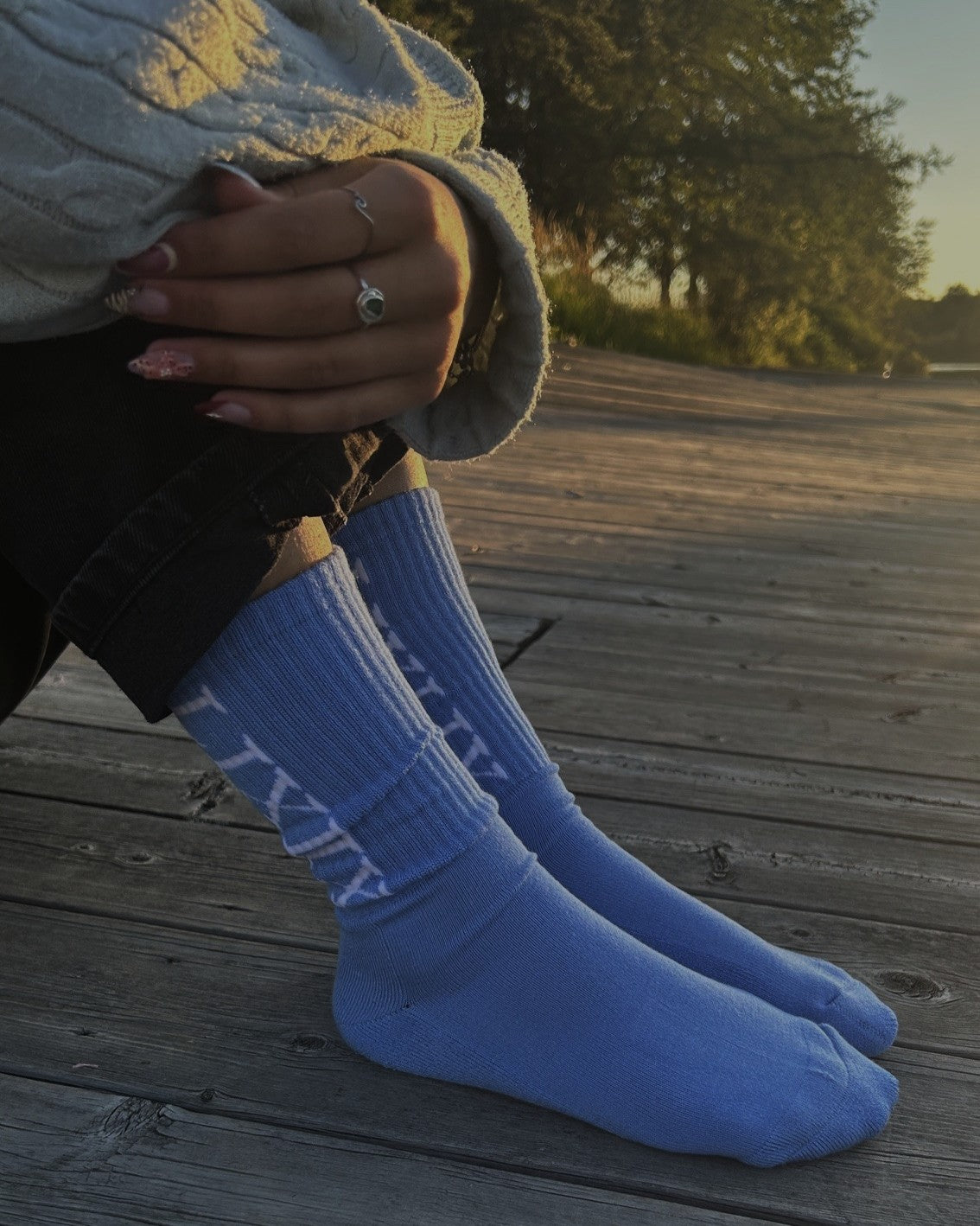 Bas long bleu pâle en bambou. 
