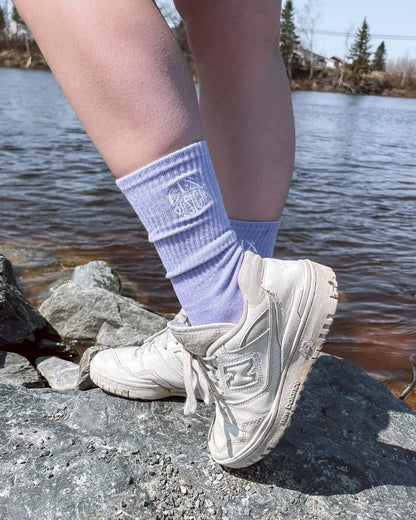 Bas long mauve en coton.