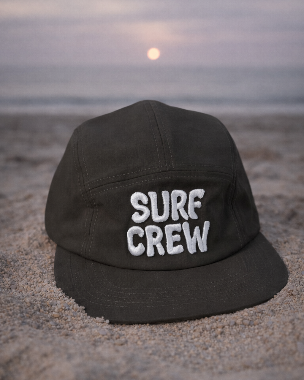 Casquette brune en polyester protégé des uv. 