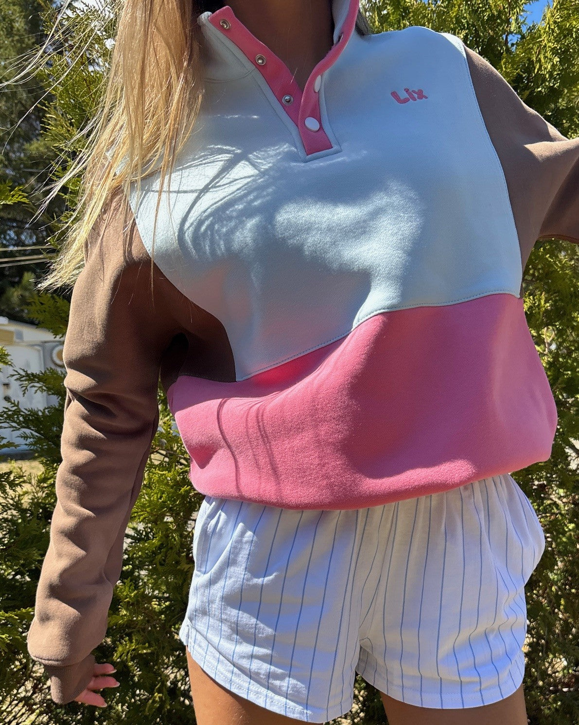Ensemble look outfit summer en coton conçu au Québec par Lix. 