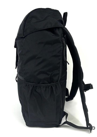 Sac à dos noir 26 litres conçu pour l'aventure en polyester recyclé. Résistant au intempéries. Zip scellé. Herschel backpack. Sac d'école noir  Lavoie. The north face 