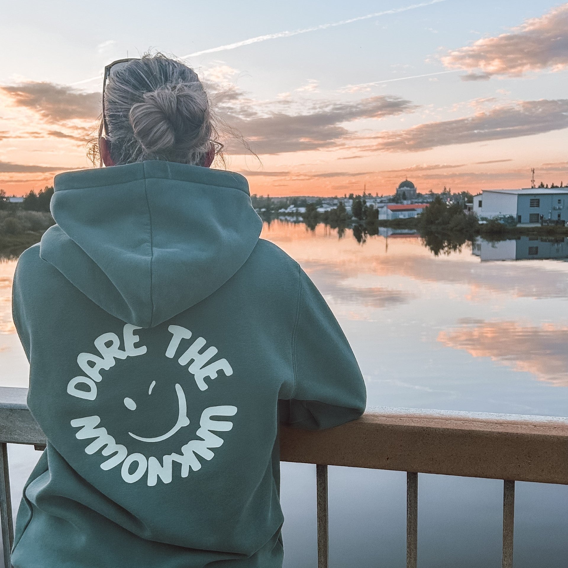 Hoodie de couleur verte unisexe chaud et confortable. Épais et chaud. Le plus confortable des chandails.