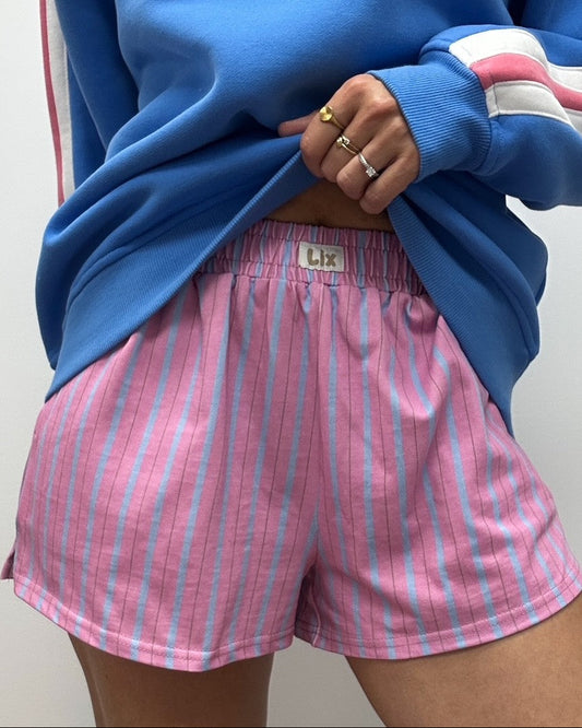 Short avec taille élastique et poches. concu pour femme une enyreprise québécoise. 