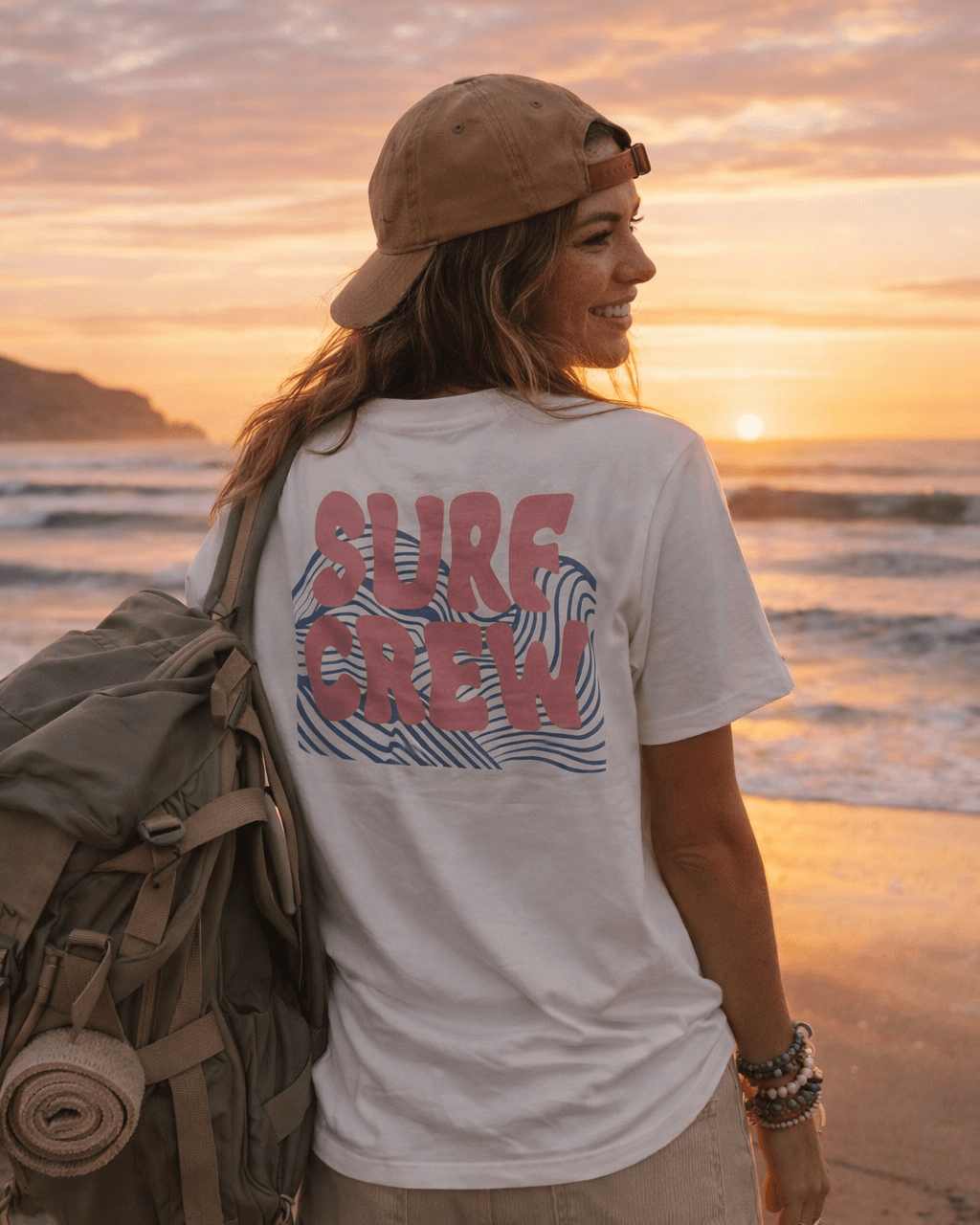 T-shirt blanc avec imprimé surf crew rose. Reckless fit. Look boheme 