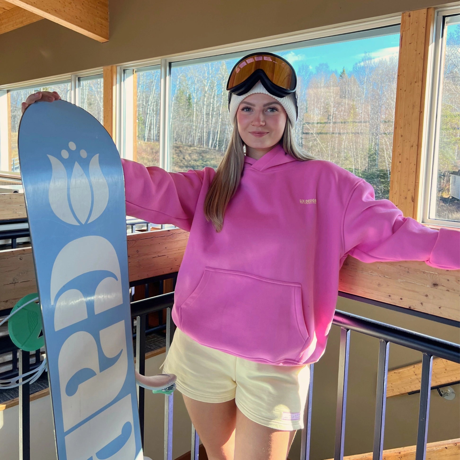 Hoodie rose avec intérieur velours plus doux que tout.  