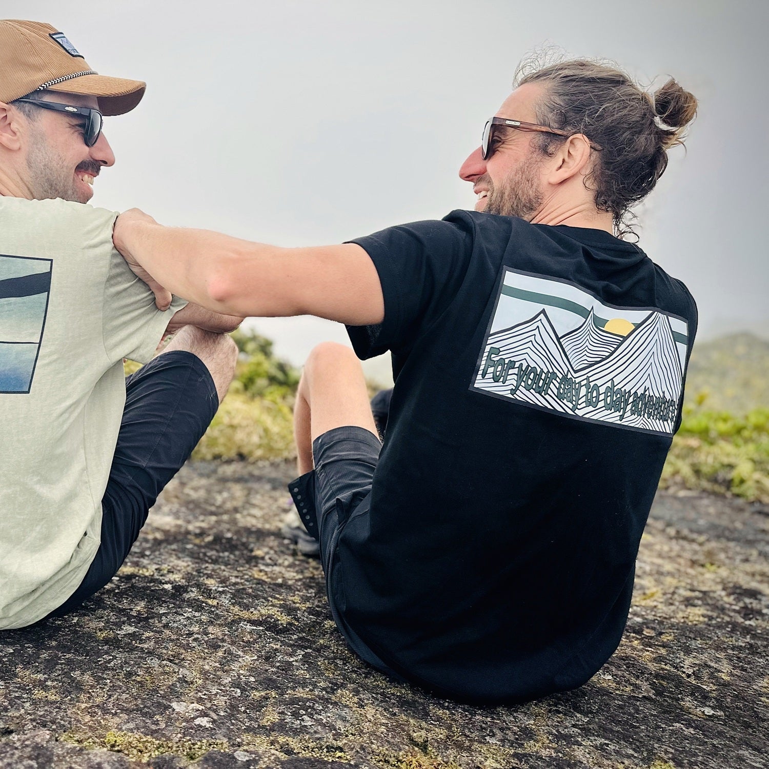 Chandail tshirt noir aventure. Black reckless tshirt for adventurer. 