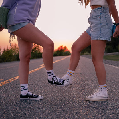 Chaussette pour les sport. Bas conçu pour bouger. Bas de sports blanc