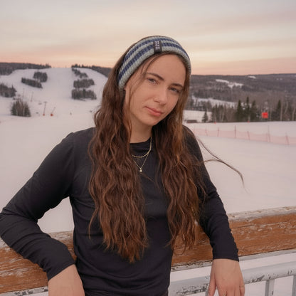 Lix bandeau en tricot bleu et vert pour les journée d'automne. 
