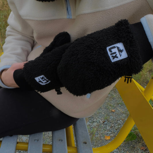 Black Mittens