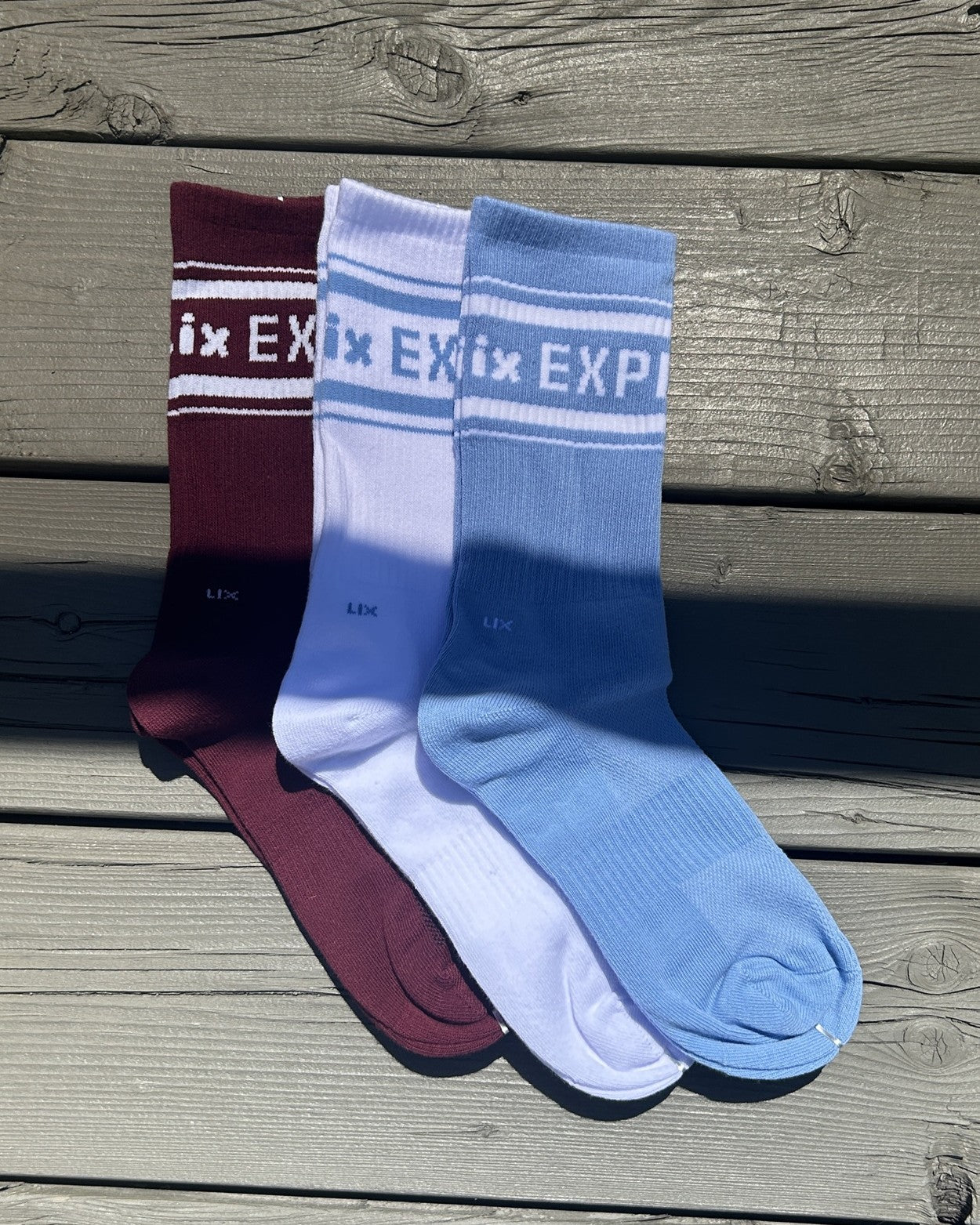 Trio bas coton long Explore LIX Design – Collection Last Light, 3 coloris, bourgogne, blanc, bleu.